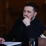 Ucrania.- Zelenski trata con la nueva primera ministra de Japón la colaboración para la producción militar