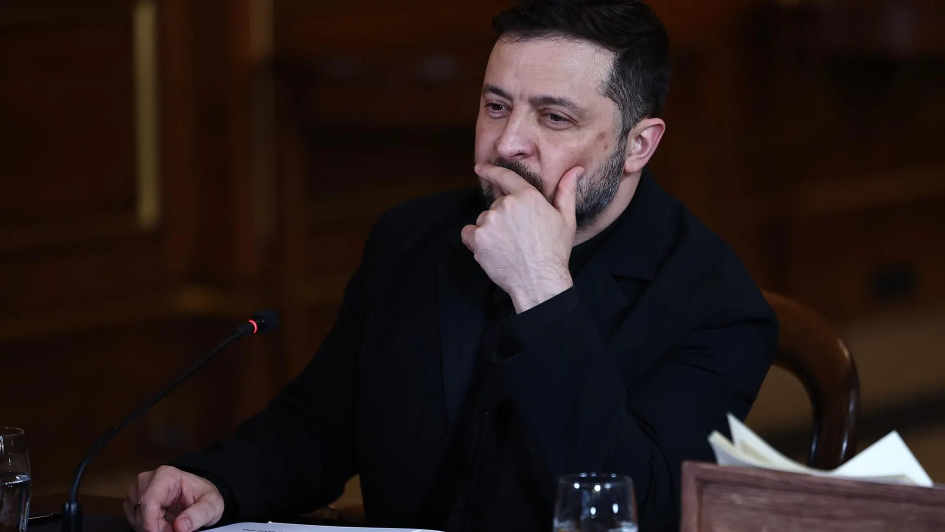 Ucrania.- Zelenski trata con la nueva primera ministra de Japón la colaboración para la producción militar