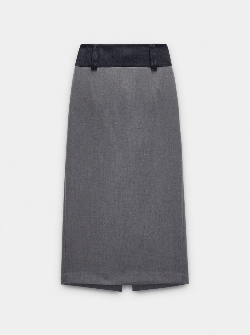 Falda midi lápiz gris.