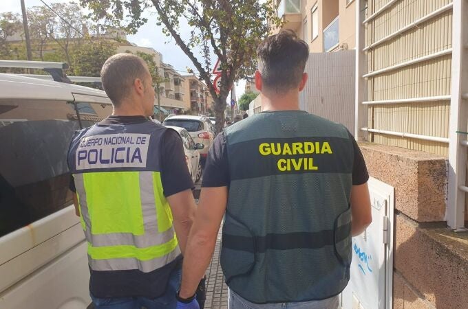 Sucesos.- La operación contra el blanqueo en Mallorca concluye con decenas de detenidos y toneladas de droga incautadas Sucesos.- La operación contra el blanqueo en Mallorca concluye con decenas de detenidos y toneladas de droga incautadas