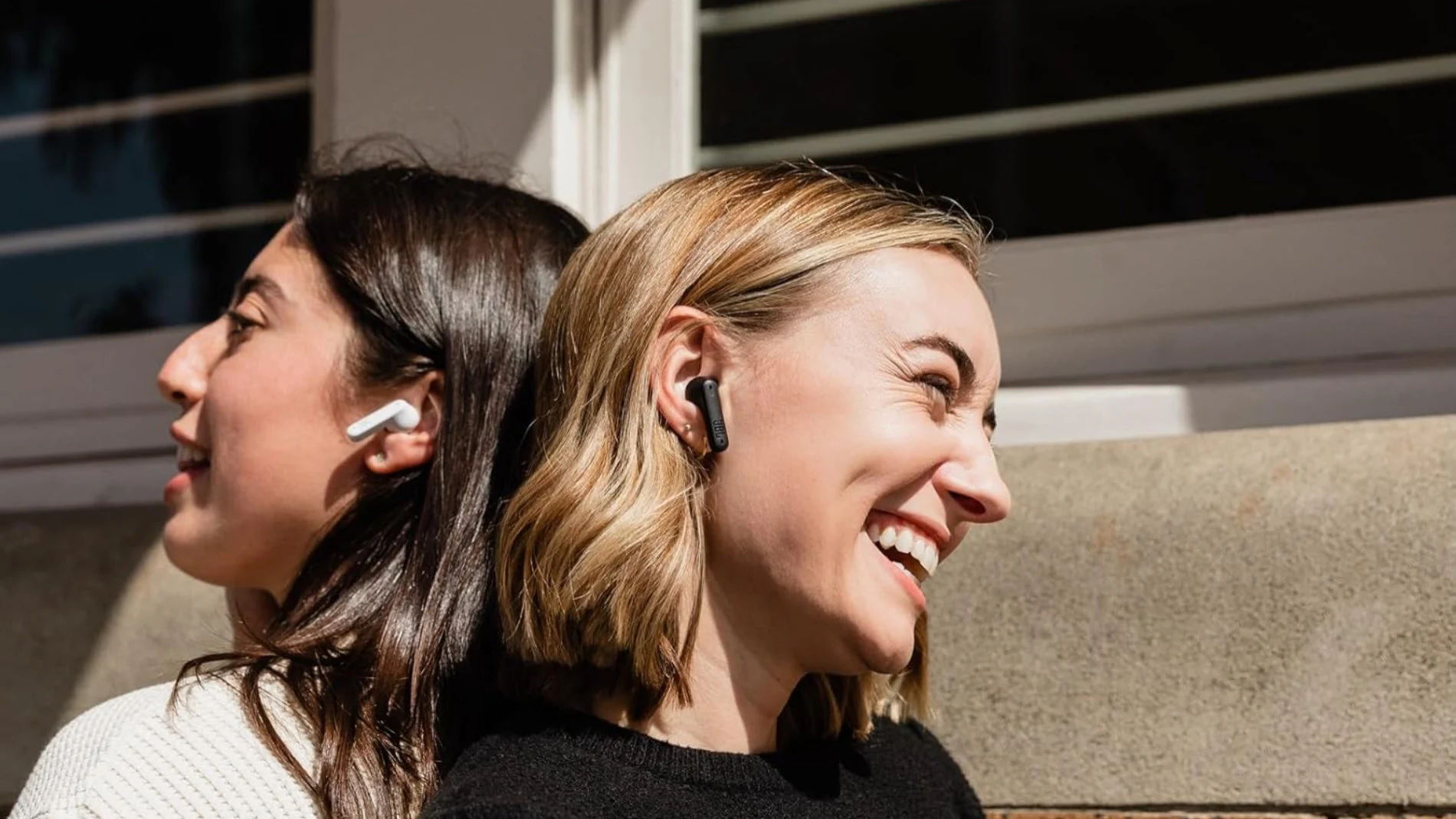 Los auriculares JBL Tune Flex TWS tienen cancelación adaptativa de ruido