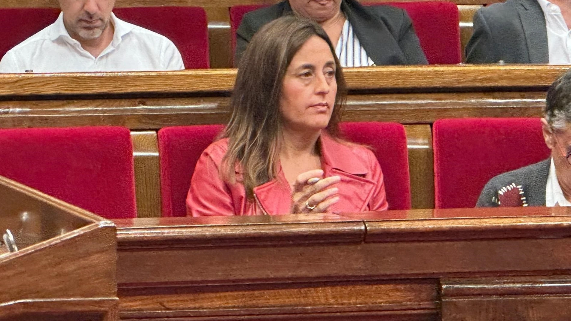 La consellera de Educación y Formación Profesional, Esther Niubó, durante la sesión de control EUROPA PRESS 05/11/2025