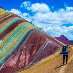Montaña del Vinicunca, situada en Perú
