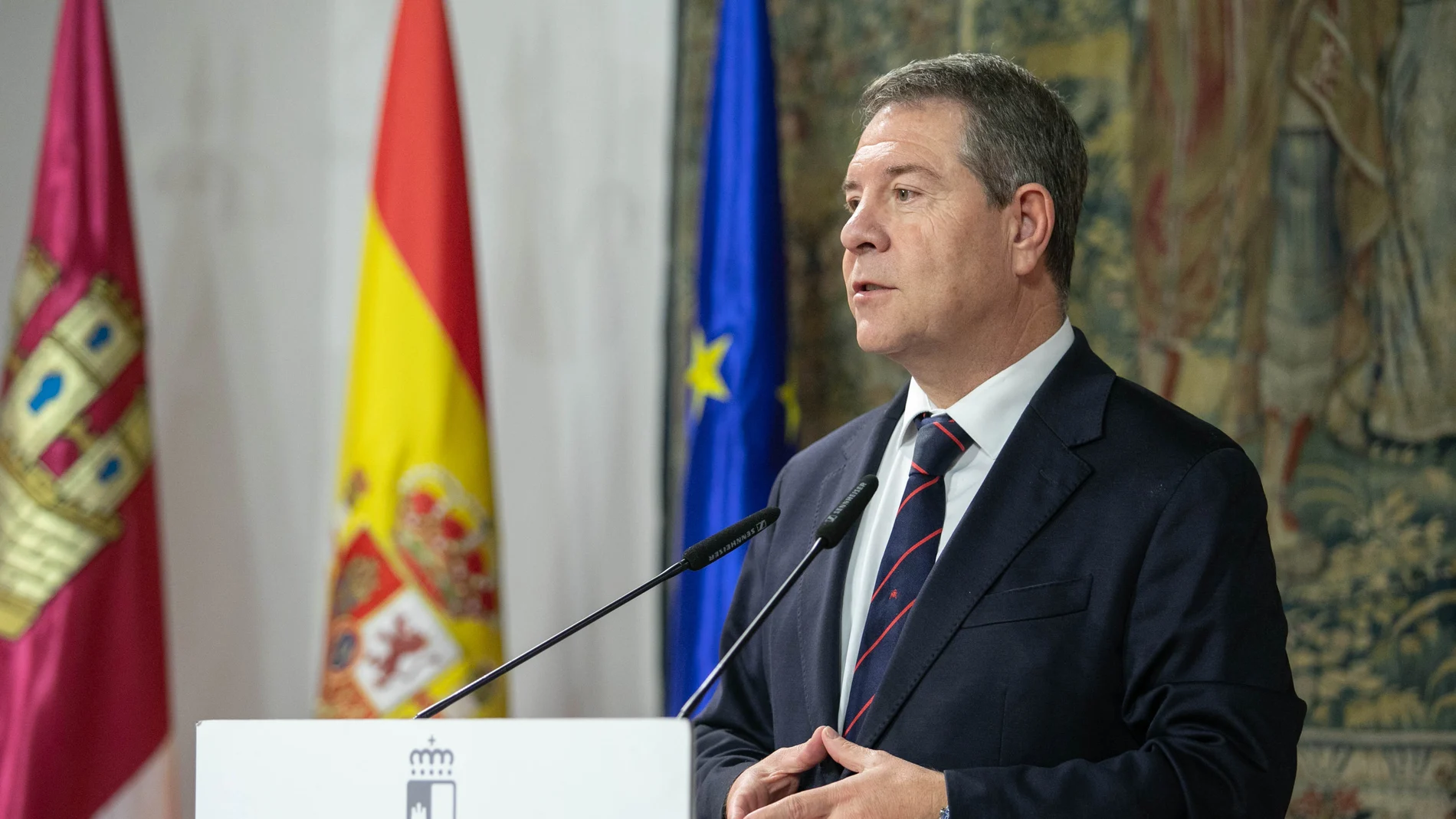 El presidente autonómico, Emiliano García-Page, en la presentación de la Plataforma de Empleo de Castilla-La Mancha, en el Palacio de Fuensalida