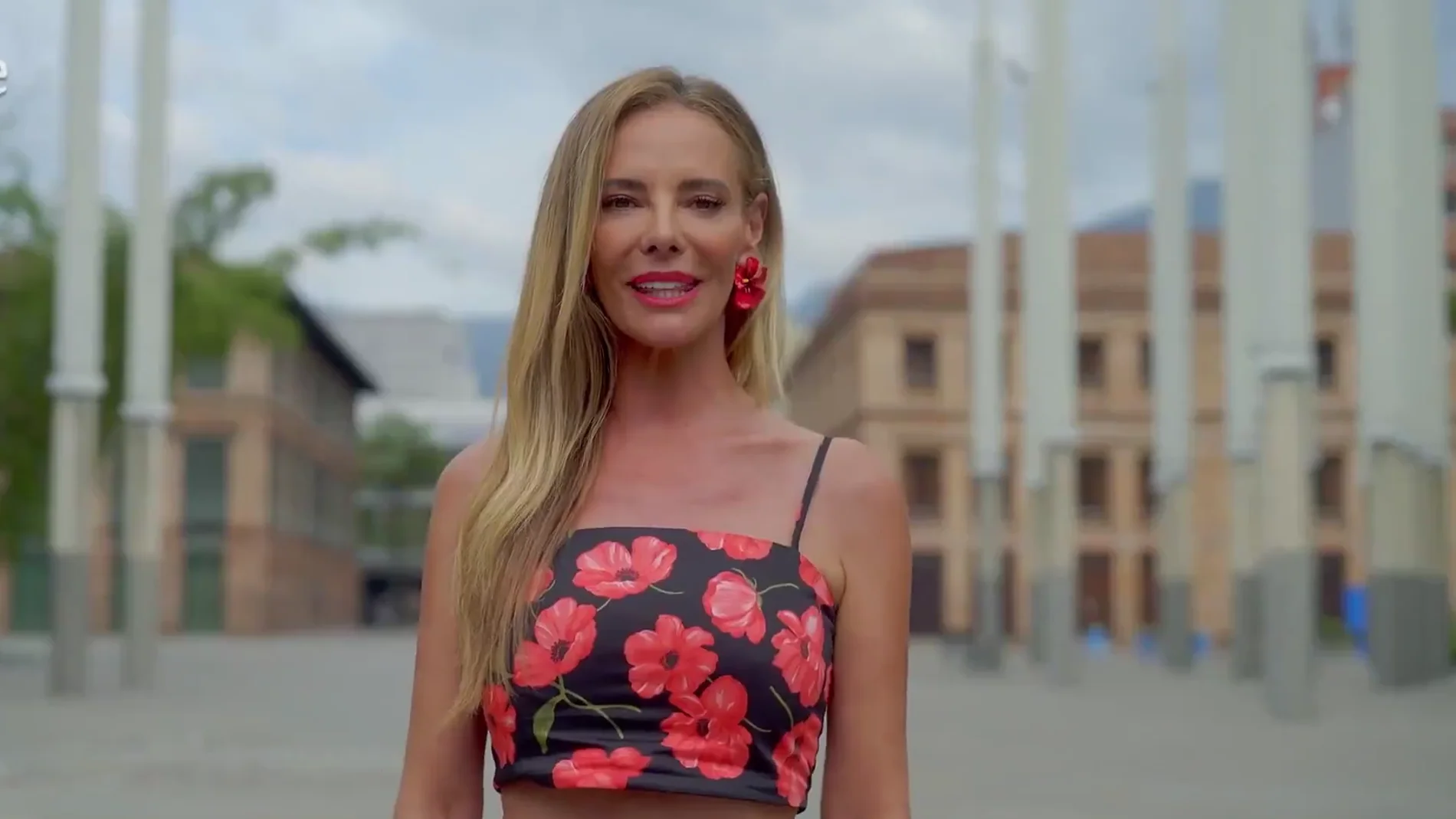 Paula Vázquez es la presentadora de 'Hasta el fin del mundo'