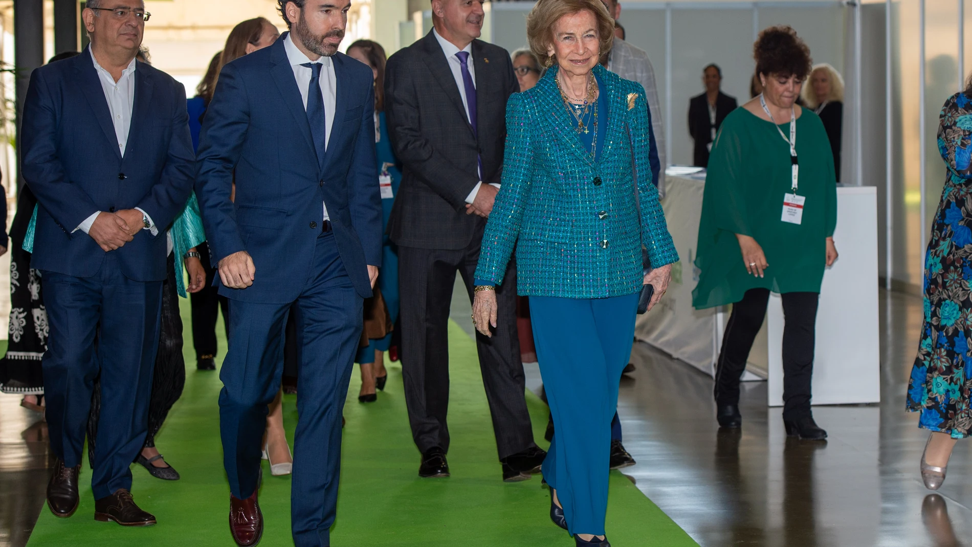 La Reina Doña Sofía llega a la inauguración del XI Congreso Nacional de Alzheimer CEAFA y el XV Congreso Iberoamericano de Alzheimer, a 6 de noviembre de 2025, en Ibiza (España). Bajo el lema “Rompiendo Fronteras”, la cita pretende derribar las barreras geográficas y unir esfuerzos entre Europa y Latinoamérica para afrontar de manera conjunta los desafíos que plantean el Alzheimer y otras demencias. 06 NOVIEMBRE 2025 Germán Lama / Europa Press 06/11/2025