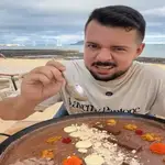 Así es la paella cocinada en Canarias que haría estallar a cualquier valenciano: "Esto es un insulto directo a Valencia"