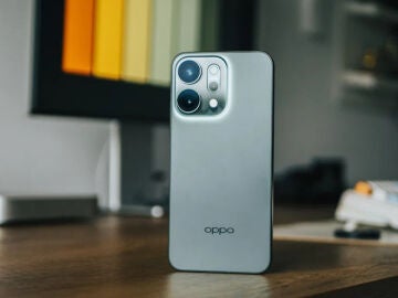 La parte trasera del OPPO Reno14 5G en color verde