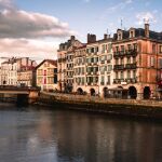 Viaja al País Vasco y lanza un mensaje alto y claro: "Es una maravilla pero cometéis un fallo con el que estaba muy asustado"