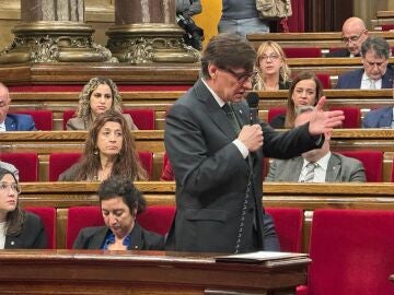 El presidente de la Generalitat, Salvador Illa, en la sesión de control este miércoles en el Parlament