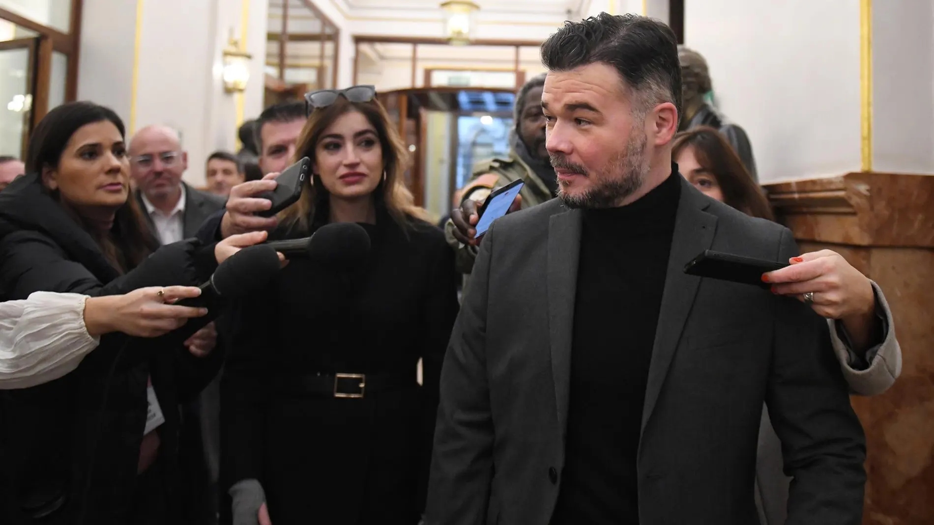 Rufián cree que Junts busca "casito" dando un nuevo paso contra Sánchez y avisa de que así "perjudica a los catalanes"