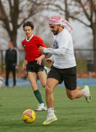 Mamdani, en la Copa Keffiyeh en Astoria Park, un torneo de fútbol benéfico