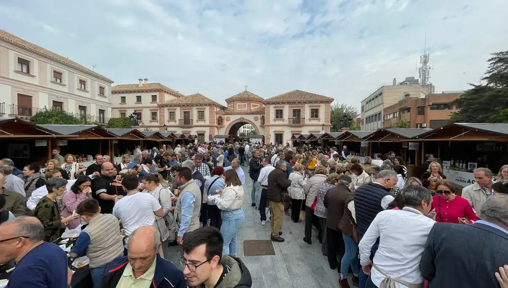 Un total de 100 expositores mostrarán el aceite y otros productos procedentes del olivar