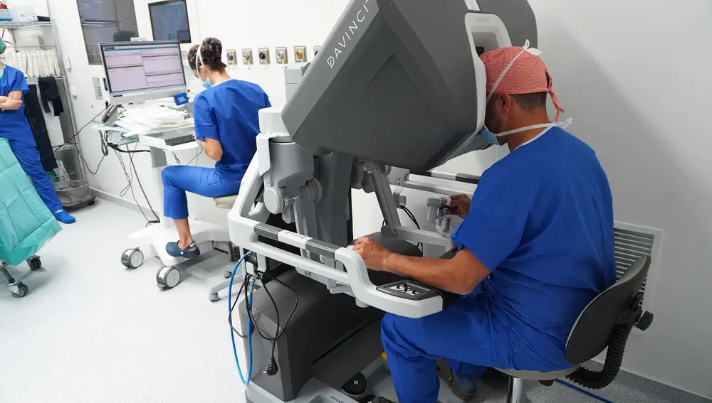 El robot Da Vinci Xi reduce el sangrado y las complicaciones