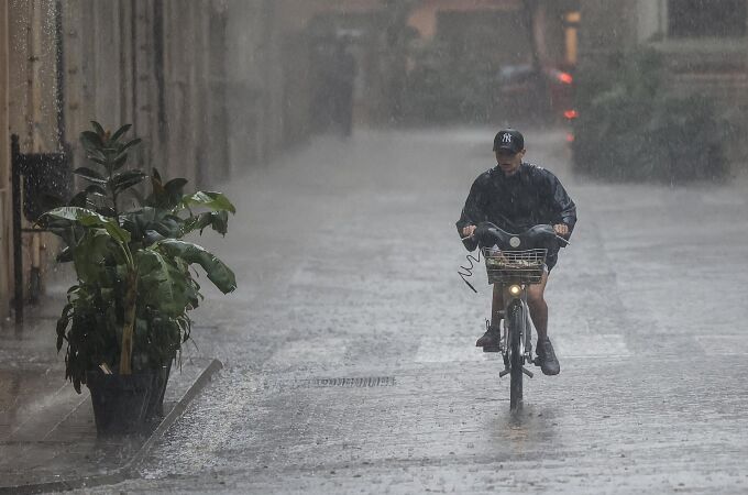 AMP.- Baleares espera un nuevo frente de lluvias el sábado e insta a restringir actividades al aire libre