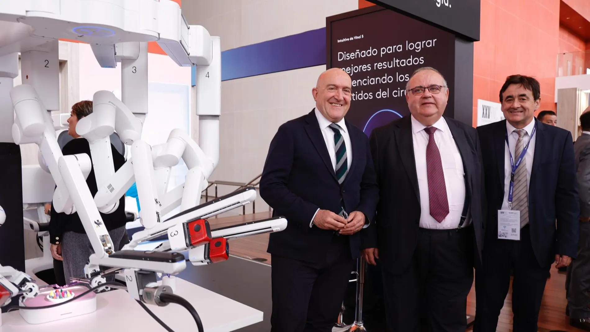 Alejandro Vázquez junto a Jesús Julio Carnero en la cita que se celebra en Valladolid