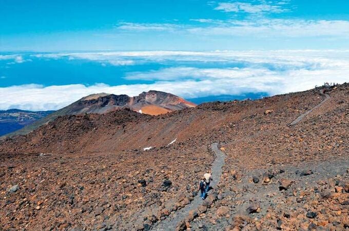 El desafío más exigente de España: del Atlántico a la cima más alta del país en una ruta de apenas 27 kilómetros