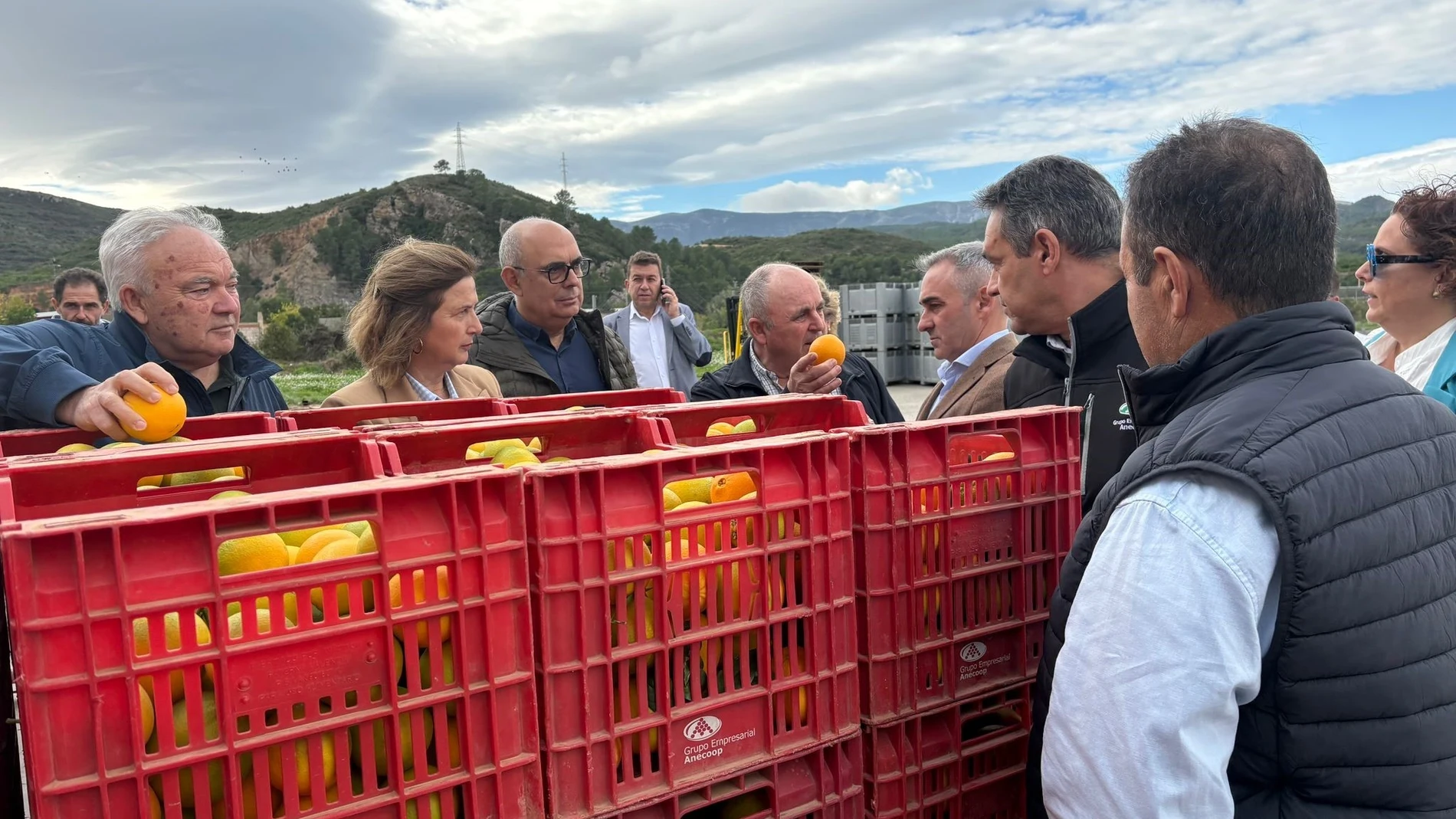 Miguel Barrachina destaca el compromiso del Consell con las cooperativas agroalimentarias para impulsar la competitividad de la producción valenciana REMITIDA / HANDOUT por GVA Fotografía remitida a medios de comunicación exclusivamente para ilustrar la noticia a la que hace referencia la imagen, y citando la procedencia de la imagen en la firma 07/11/2025