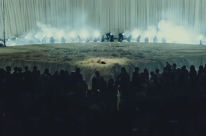 Rosalía y su «Lux»: el fulgor del artificio Rosalía y su «Lux»: el fulgor del artificio