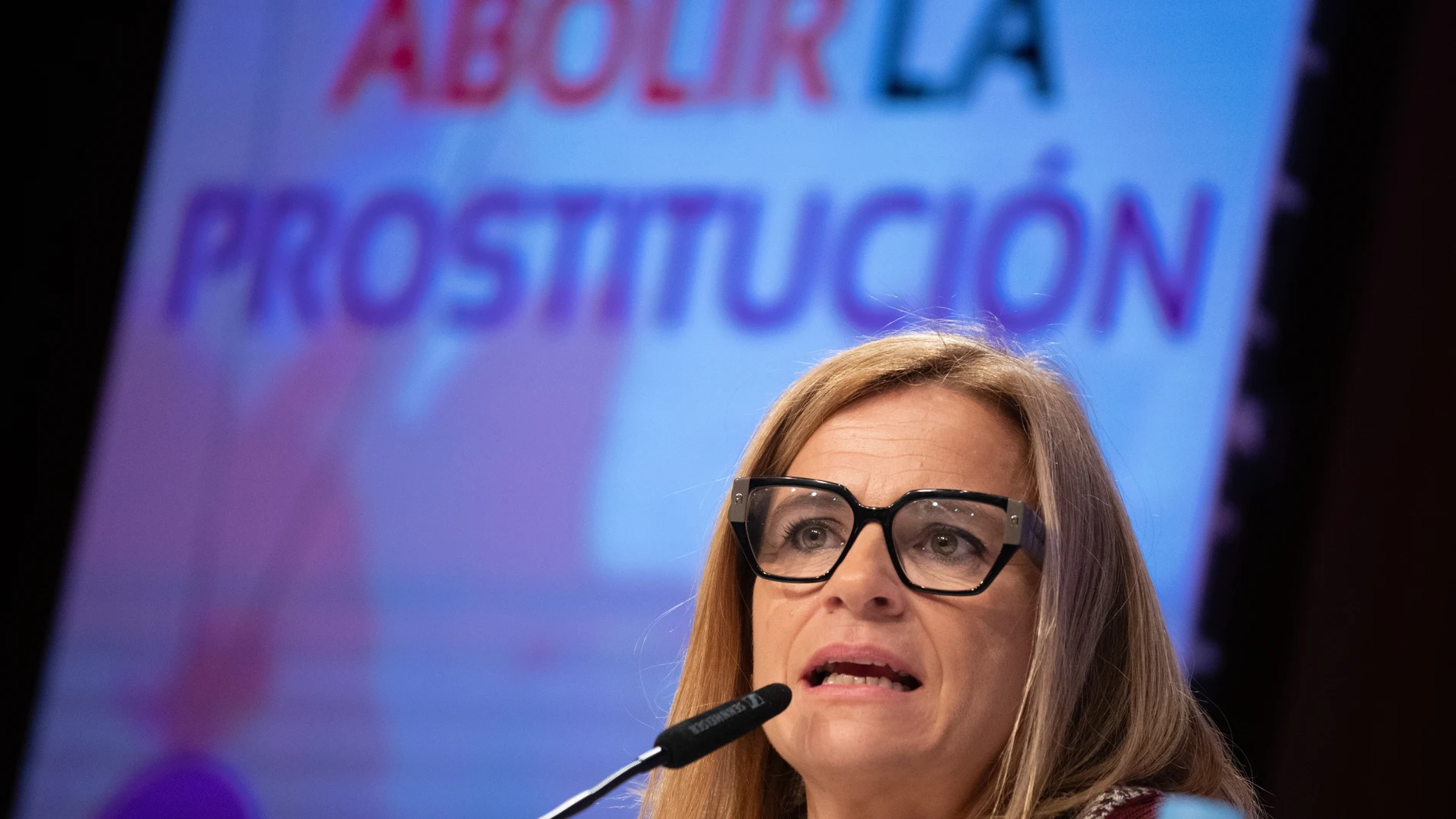 La secretaria de Igualdad del PSOE, Pilar Bernabé, interviene en el III Congreso Internacional de Feministas Socialistas, a 7 de noviembre de 2025, en Madrid (España). Con el lema "Es hora de abolir la prostitución", el congreso debatirá sobre las propuestas de los partidos políticos y sindicatos para la elaboración de una ley abolicionista de la prostitución. 07 NOVIEMBRE 2025;FEMINISMO Fernando Sánchez / Europa Press 07/11/2025