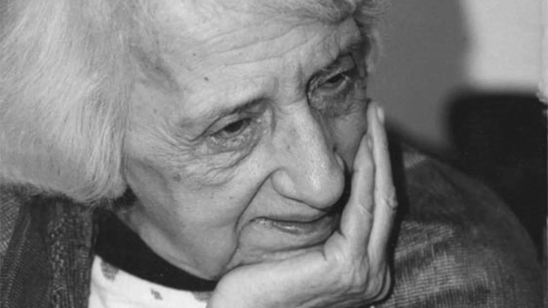 la filósofa malagueña María Zambrano, ya en la última etapa de su vida