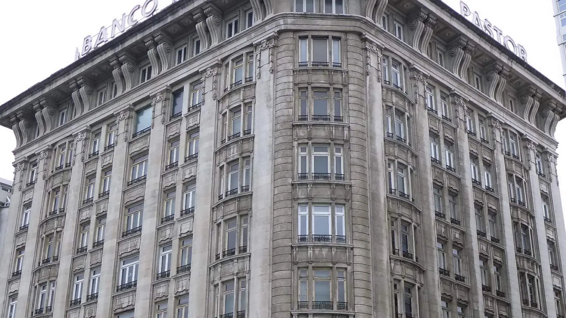 Edificio del Banco Pastor.