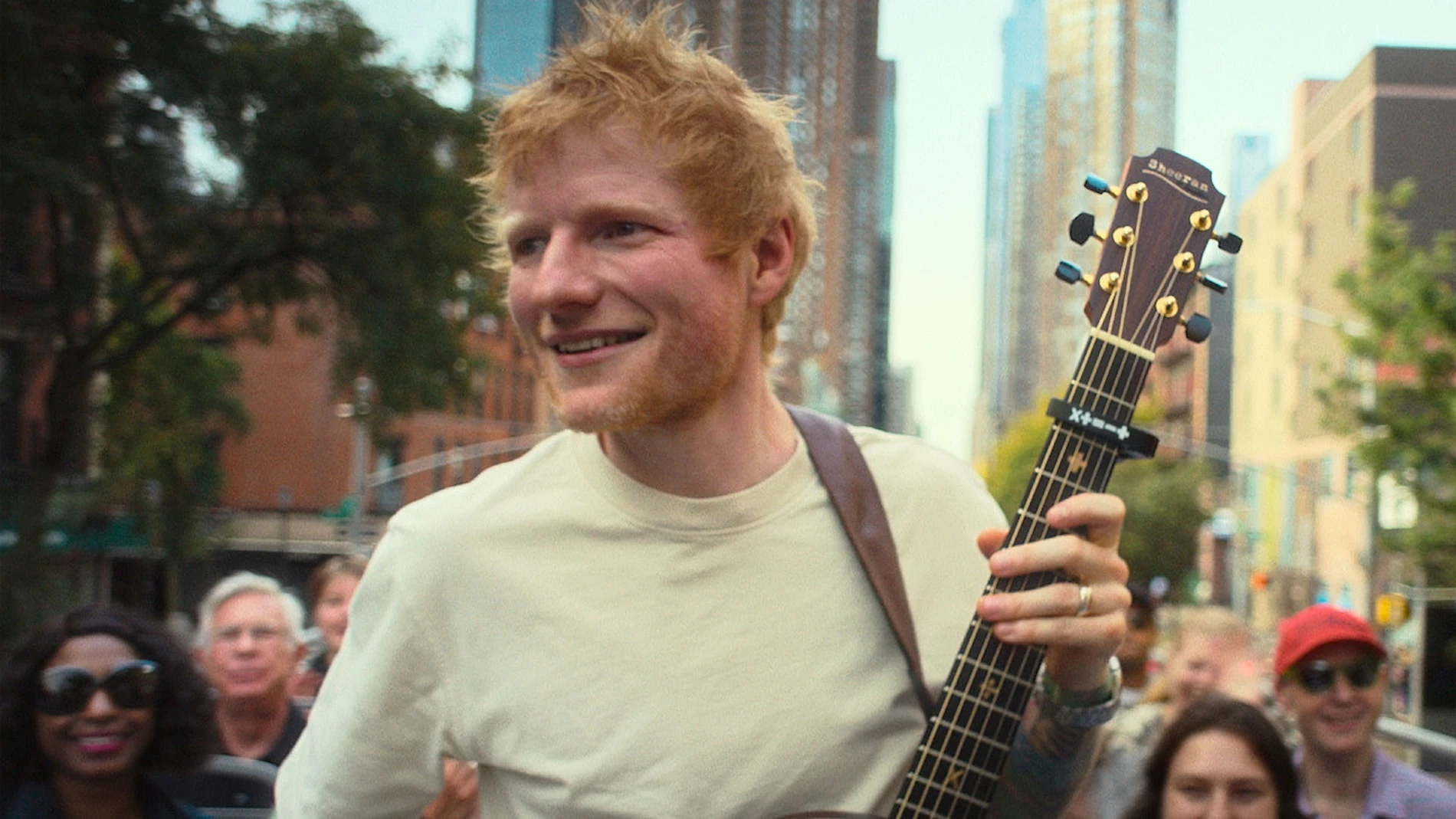 Primer tráiler de 'Sin cortes con Ed Sheeran': una experiencia musical de Netflix