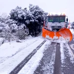 Diputación de Segovia prepara la campaña invernal en carreteras de la provincia, con 30 personas y nueve quitanieves