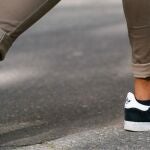 Mismo aire urbano que las Gazelle, pero a precio más suave: estas sneakers retro están siendo la sorpresa de la temporada Mismo aire urbano que las Gazelle, pero a precio más suave: estas sneakers retro están siendo la sorpresa de la temporada