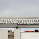 La CNMC sanciona a Mediaset por uso indebido de un emplazamiento de producto