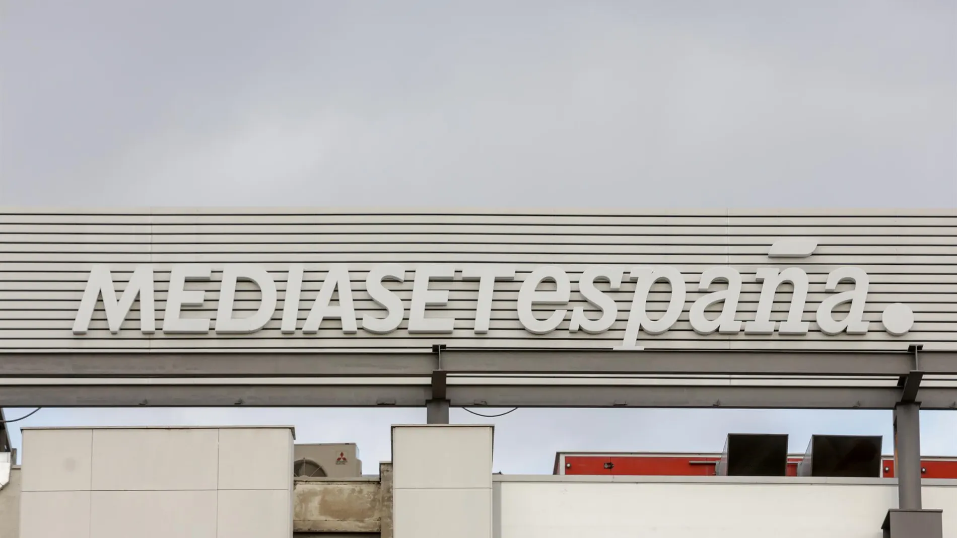 La CNMC sanciona a Mediaset por uso indebido de un emplazamiento de producto