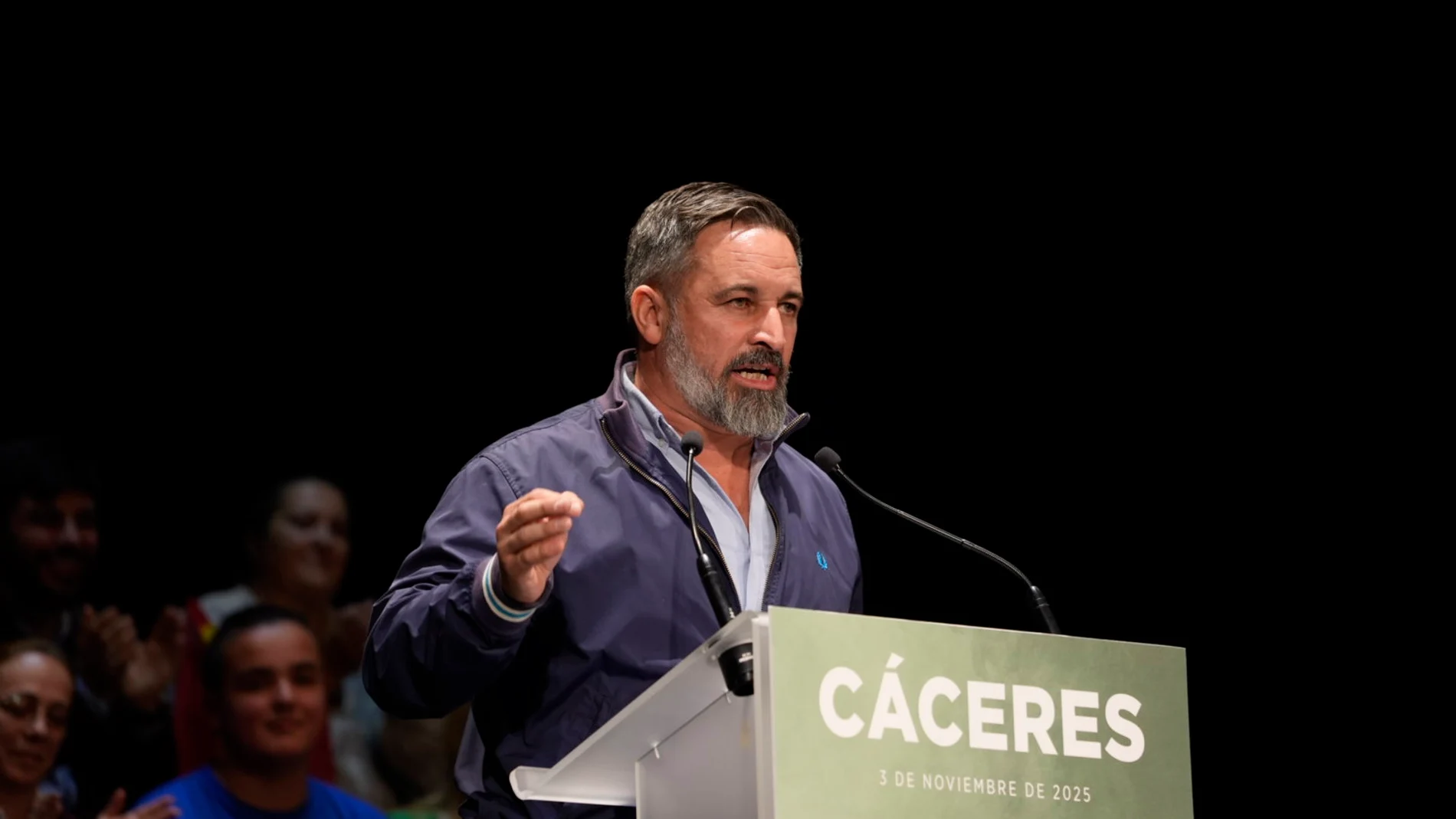 AMP.- Vox urge al PP a decidir ya el candidato para sustituir a Mazón, tras su primera reunión