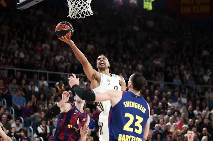Media hora perfecta del Madrid le sirve para llevarse el Clásico en el Palau Media hora perfecta del Madrid le sirve para llevarse el Clásico en el Palau