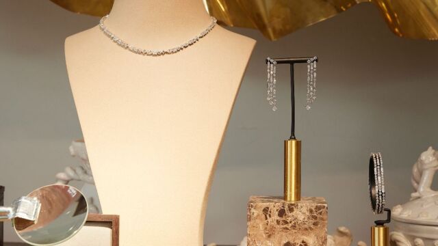La alta joyería se reinventa: diamantes modernos que mantienen la esencia del lujo eterno