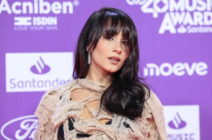 Aitana se viste de novia (por partida doble) antes de los Latin Grammy 2025 con dos looks de ensueño Aitana se viste de novia (por partida doble) antes de los Latin Grammy 2025 con dos looks de ensueño