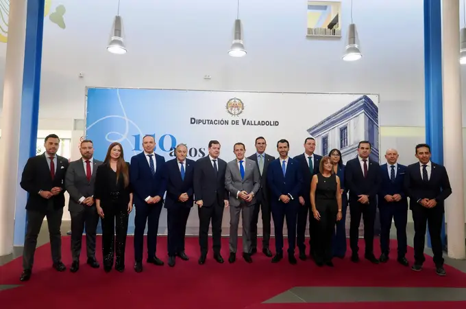 Mañueco, a los alcaldes: Mañueco, a los alcaldes: