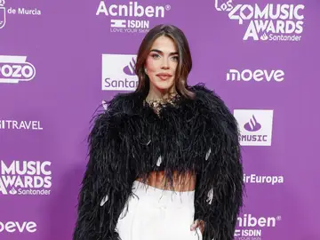 El look de Violeta Mangriñán. El look de Violeta Mangriñán.