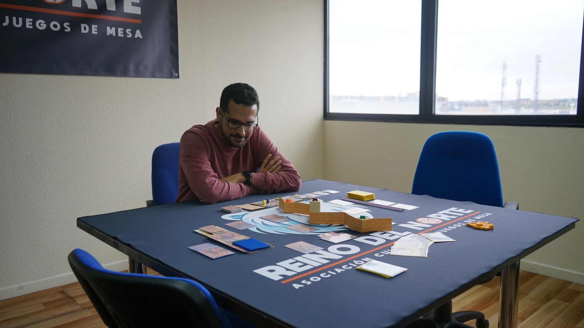 Víctor Calzada y su juego Bandas Doradas