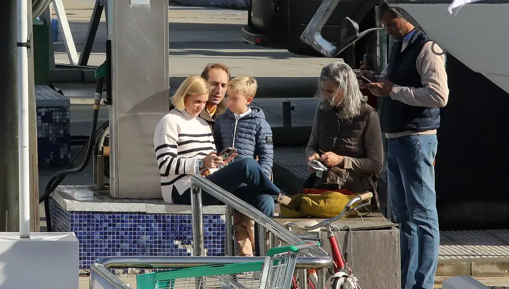 El Rey Juan Carlos participa en las Regatas de Sanxenxo