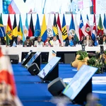 Petro afirma que hay una "contradicción" entre el proyecto democrático y el mundo actual