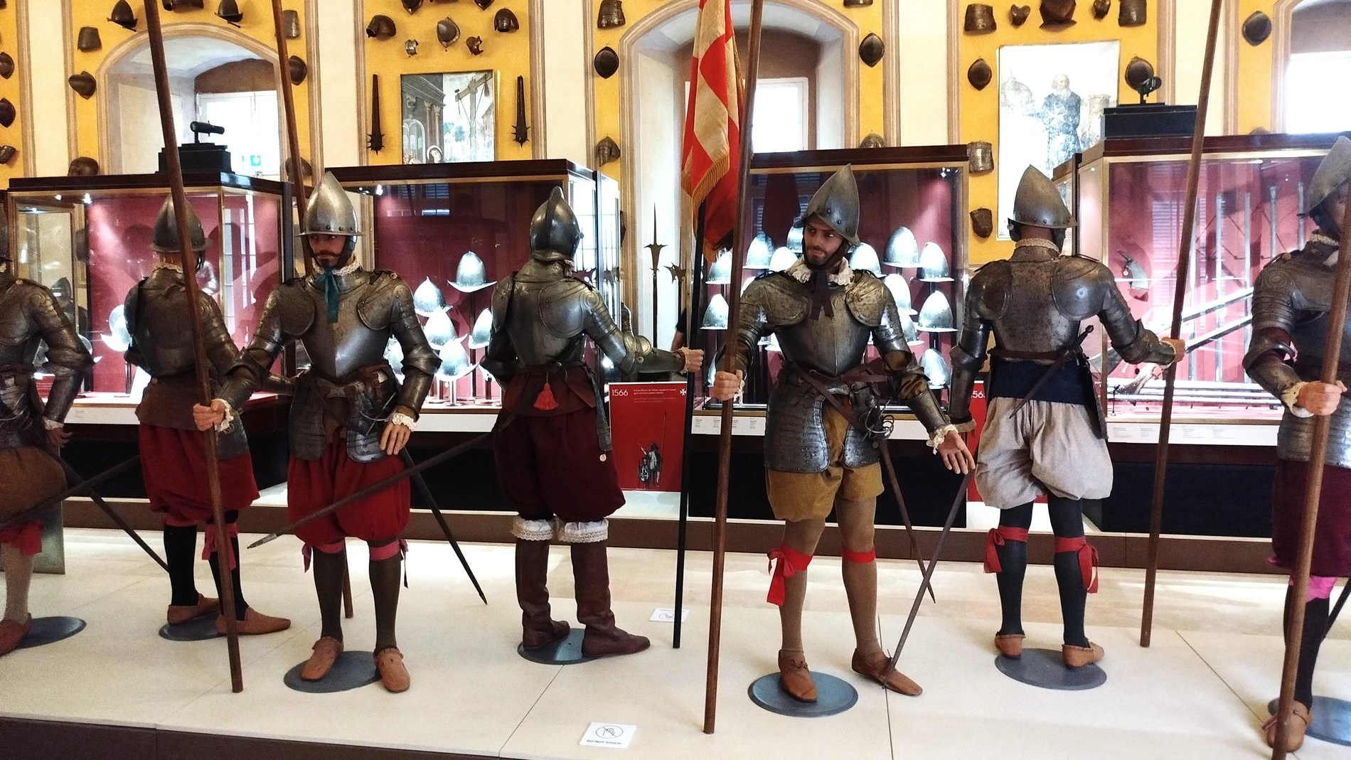 Esta espectacular armería se encuentra en el interior del Palacio del Gran Maestre de la Orden de Malta
