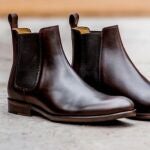 Funcionales, sobrias y con carácter propio. Las Chelsea vuelven a demostrar por qué son uno de los clásicos para hombre que nunca pasan de moda Funcionales, sobrias y con carácter propio. Las Chelsea vuelven a demostrar por qué son uno de los clásicos para hombre que nunca pasan de moda