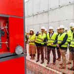 Suárez-Quiñones visita la nueva Central de Biomasa de la red de calor de Cuéllar (Segovia) junto al alcalde Carlos Fraile