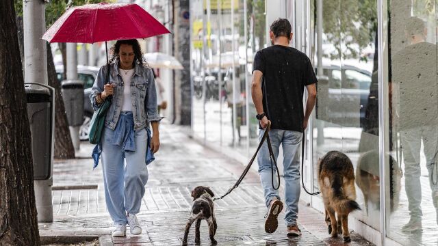 MURCIA.-Las temperaturas seguirán subiendo esta semana hasta el viernes y las lluvias serán persistentes en norte de España