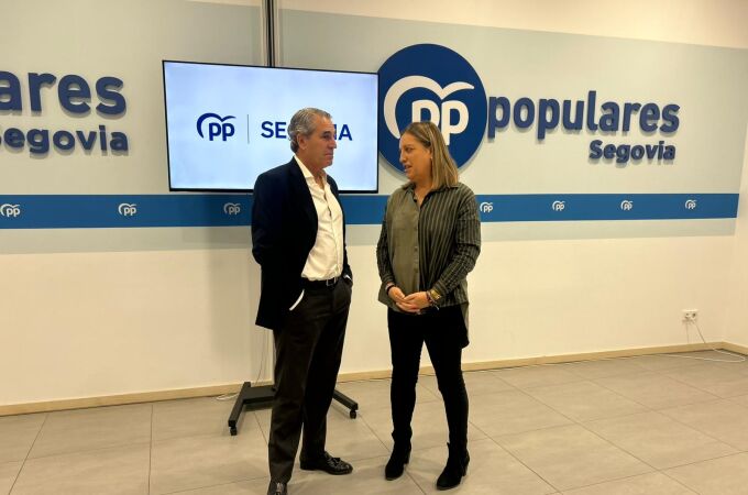 Los senadores del PP por Segovia, Juan José Sanz Vitorio y Mª Ángeles García, valoran la Ley