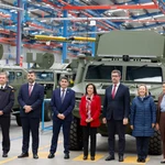 La ministra de Defensa, Margarita Robles visita las instalaciones de Urovesa