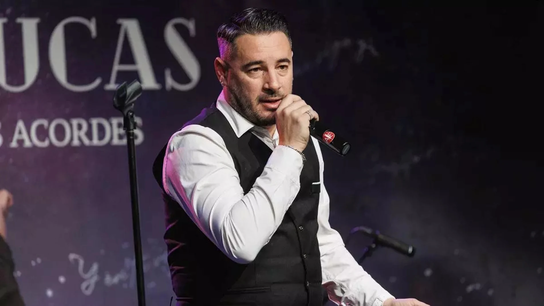 El cantante Andy Morales