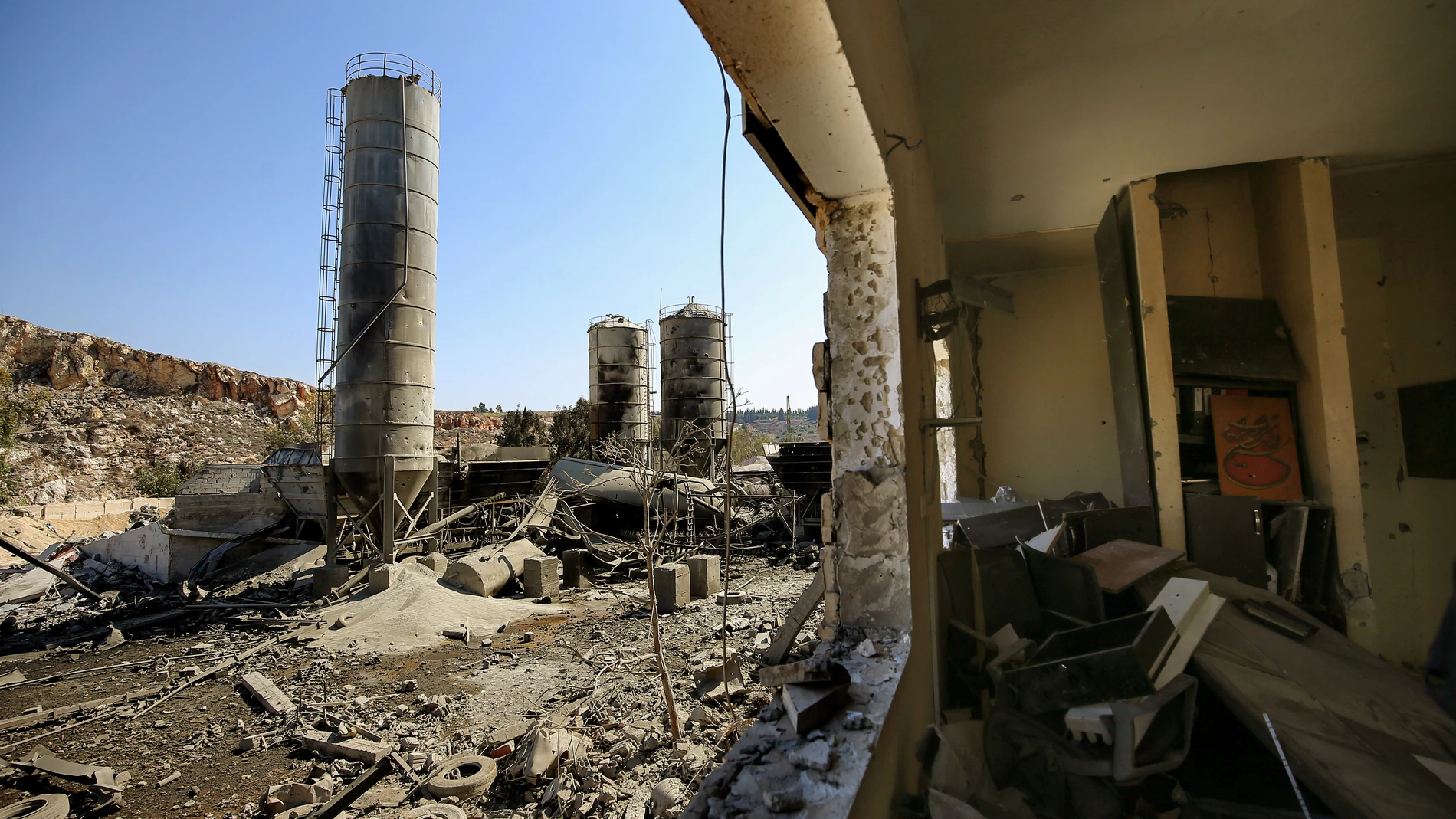 Daños por los bombardeos de Israel contra una fábrica de cemento en Ansar, Líbano (archivo) Europa Press/Contacto/Marwan Naamani 17/10/2025 ONLY FOR USE IN SPAIN