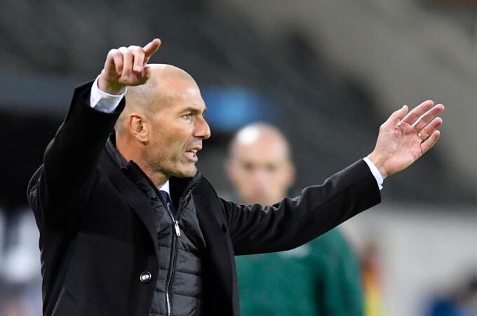 Fútbol.- Zinedine Zidane, sobre su vuelta a los banquillos: "Pronto voy a entrenar"