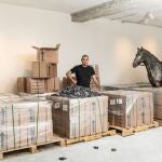 MADRID.-Fernando S&aacute;nchez Castillo presenta 'Libre', una instalaci&oacute;n de 25.000 estatuas ecuestres de Franco pero sin jinete